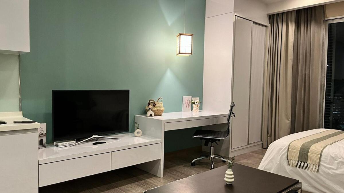 Stylish In Changkat Apartamento